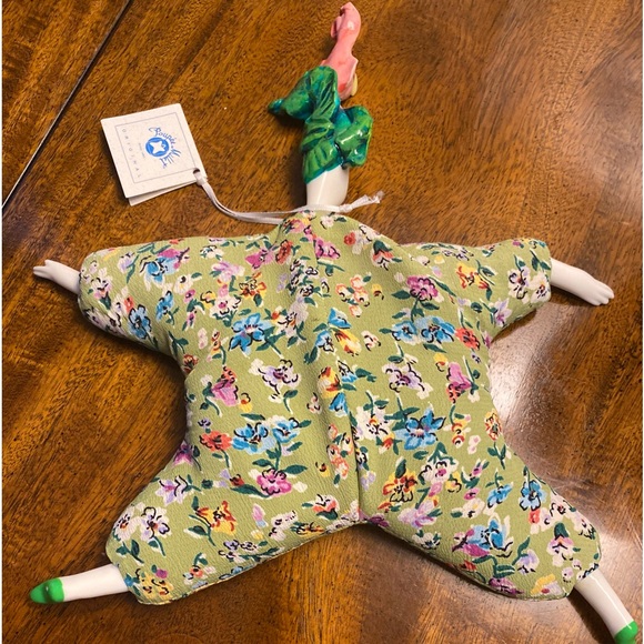 Poupee” flamingo millet doll. 4”W x 9”H. Arm reach 10-1/4”  Cir: 1997. - Picture 5 of 5